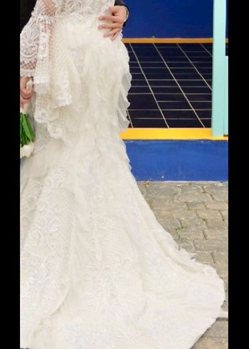 Kuyruklu gelinlik dış çekim elbisesi - Görsel 3