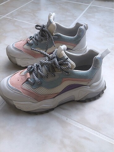 35 Beden çeşitli Renk Tinka Bell sneaker