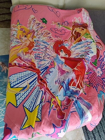 Taç Winx Yatak Örtüsü