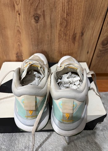 Nike Zion 1 Basketbol Ayakkabısı - Görsel 2