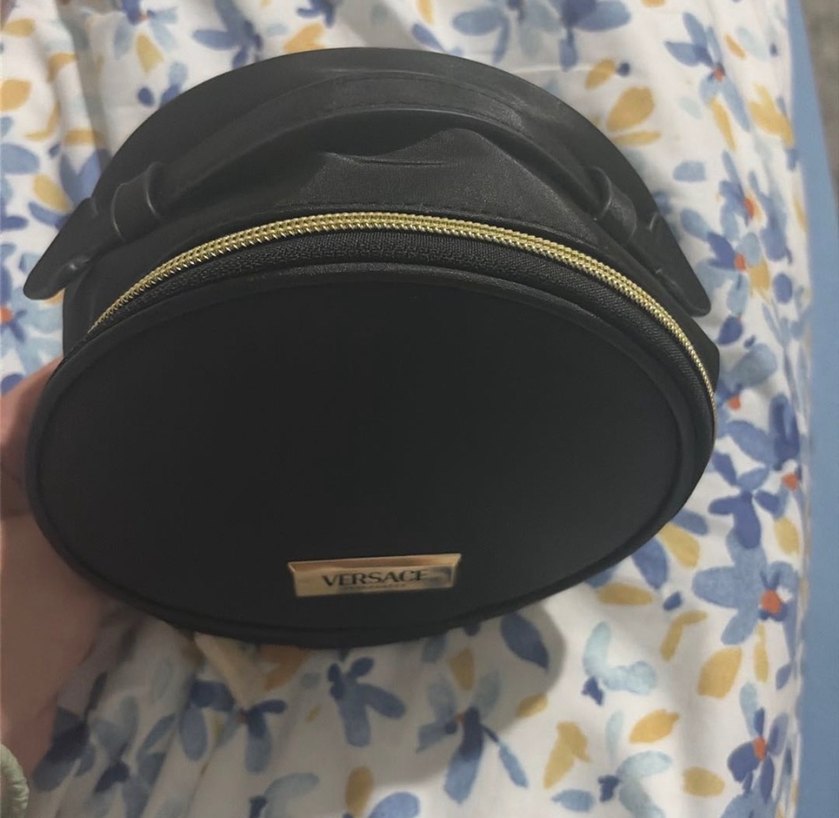 Versace Siyah Deri Kadın Makyaj Çantası - Görsel 3
