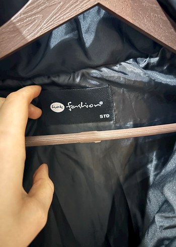 Siyah Fermuarlı Dik Yaka Kadın Yelek - Görsel 4