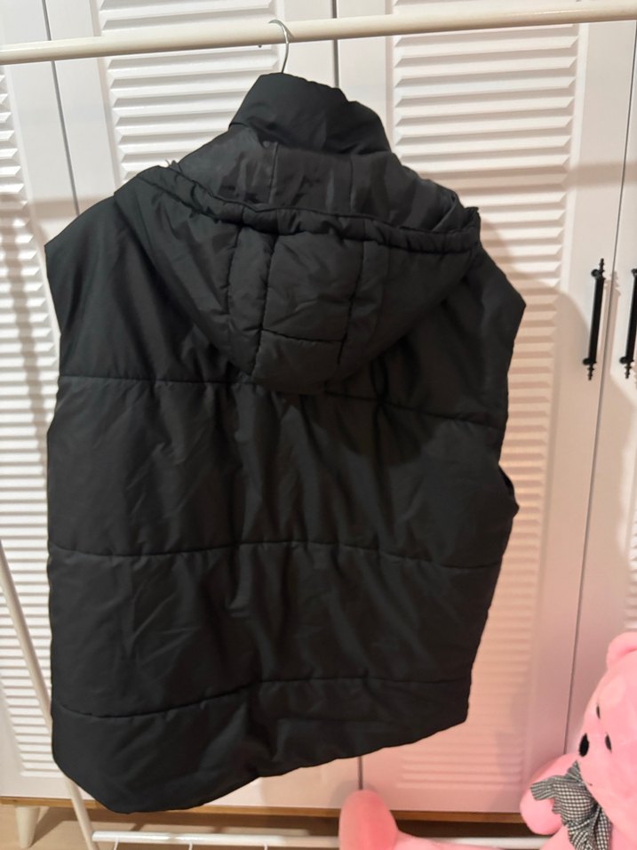 Siyah Fermuarlı Dik Yaka Kadın Yelek - Görsel 2