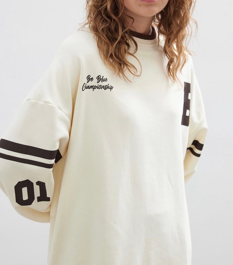 Beyaz Oversize Kadın Sweatshirt - Görsel 5