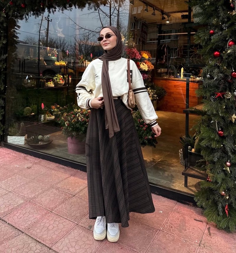 Beyaz Oversize Kadın Sweatshirt - Görsel 2