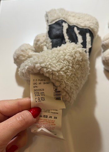 Beyaz Kürklü Gotik Kadın Eldiveni - Görsel 3