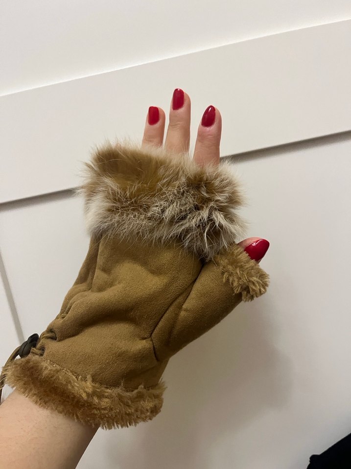 Kürklü Süet Kadın Eldiveni - Görsel 2