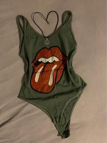 Rolling Stone body süit