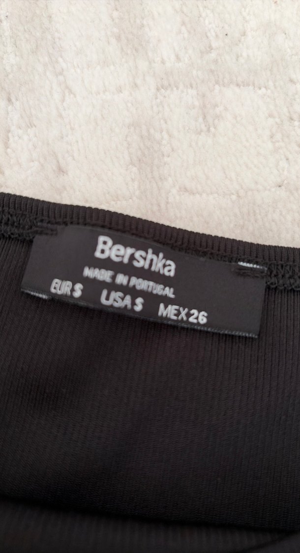 Bershka crop - Görsel 2