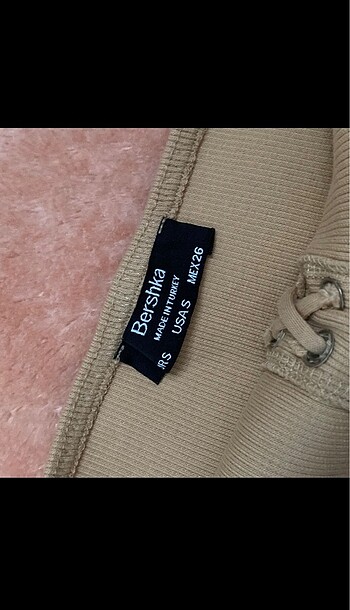 s Beden Bershka mini crop
