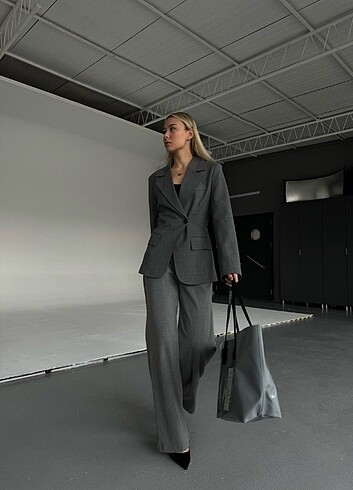 Vatkali Düğmeli Astarli Blazer Ceket