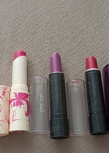  Beden mor Renk AVON EYELİNER-ORİFLAME RUJ