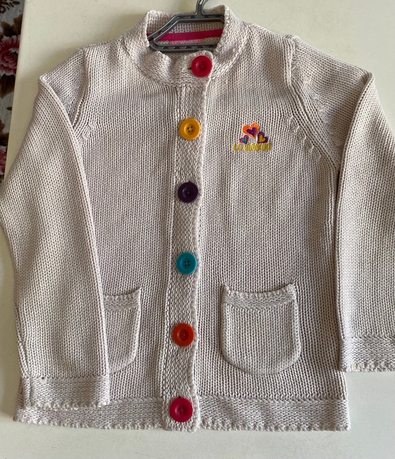 Renkli Düğmeli Nakışlı Kız Hırka - Görsel 3