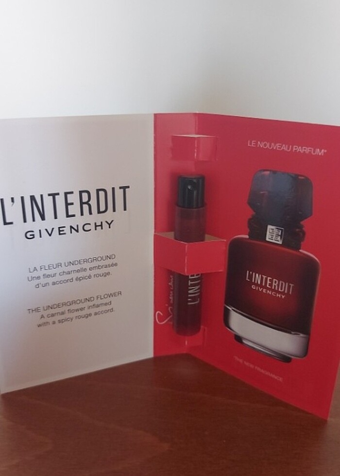 Givenchy L'Interdit rouge - Görsel 2