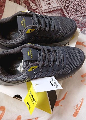 37 Beden Slazenger Gri unisex Spor Ayakkabı Velcro