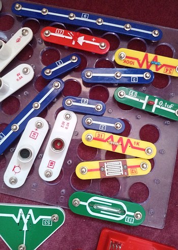 Diğer Elektrik Devre Seti Eğitim Oyuncağı