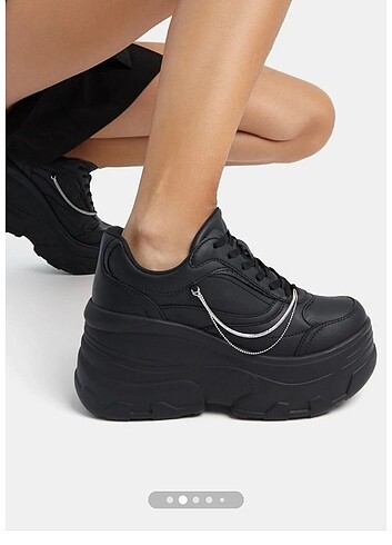 Bershka Bershka zincirli platform ayakkabı 