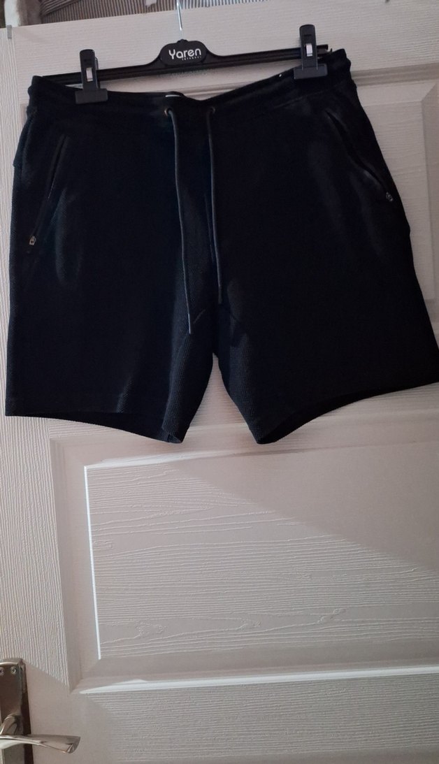 Siyah Erkek Rock Punk Rozet - Görsel 2