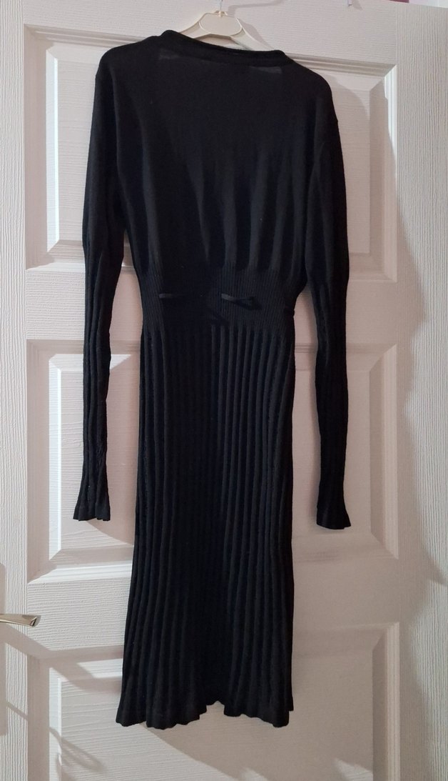 Siyah Uzun Kollu Piliseli Triko Elbise - Görsel 5