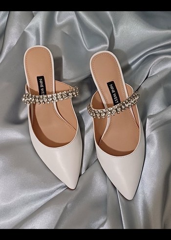 Beyaz Taş Detaylı Stiletto Kadın Abiye Ayakkabı