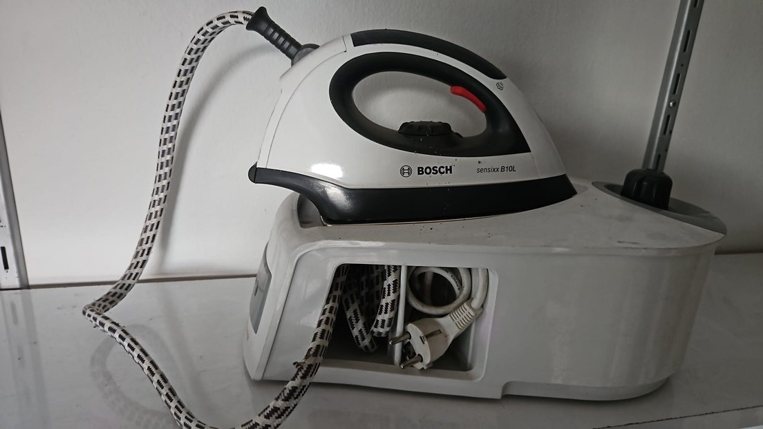 Bosch Sensixx B10L Beyaz Ütü - Görsel 3