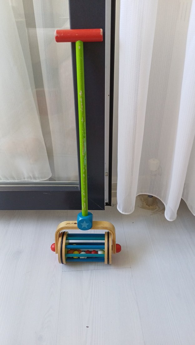 Renkli Ahşap İtme Oyuncağı - Görsel 2