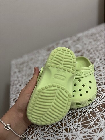23 Beden Yeşil crocs terlik