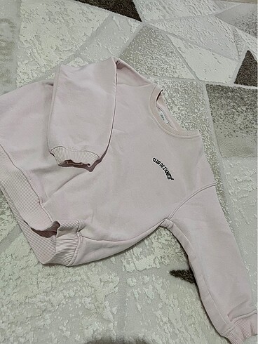 Zara sweatshirt