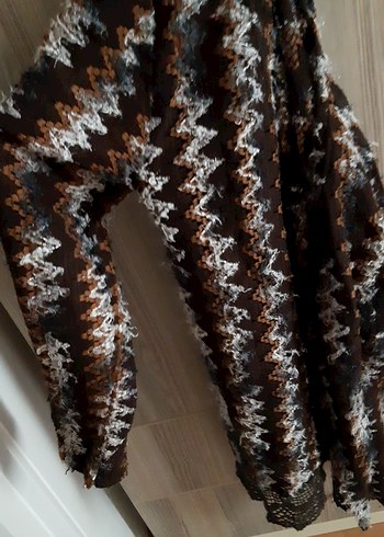 Dantel Detaylı Kahverengi Kadın Örgü Şal - Görsel 3