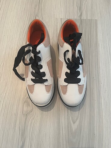 Zara Spor Ayakkabı