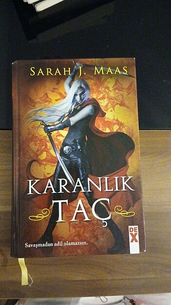 Karanlık Taç 