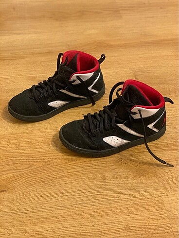 Nike Jordan spor ayakkabı