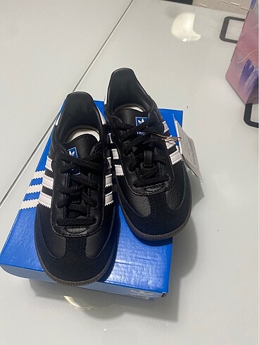 Adidas samba