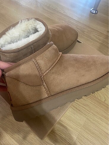 39 Beden kahverengi Renk Ugg Classic ultra mini