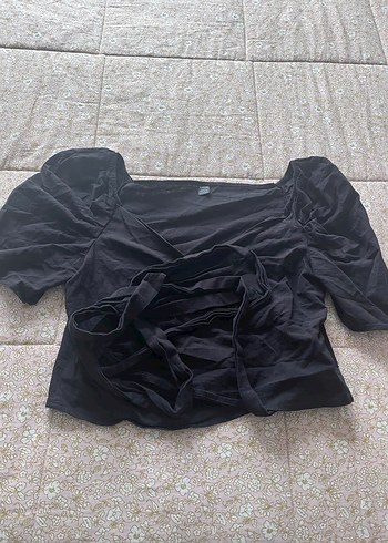 Siyah V Yakalı Keten Kadın Bluz - Görsel 3