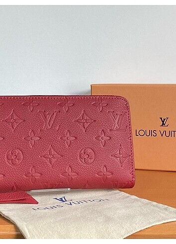 Louis Vuitton bayan cüzdanı 