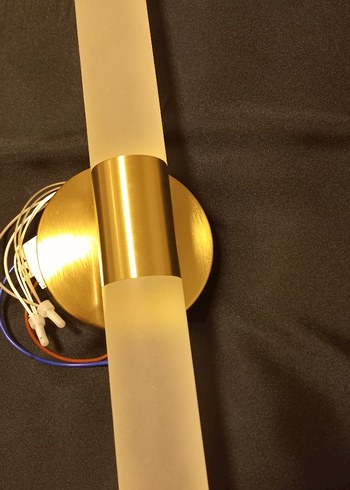 Altın Renkli Modern Duvar Lambası