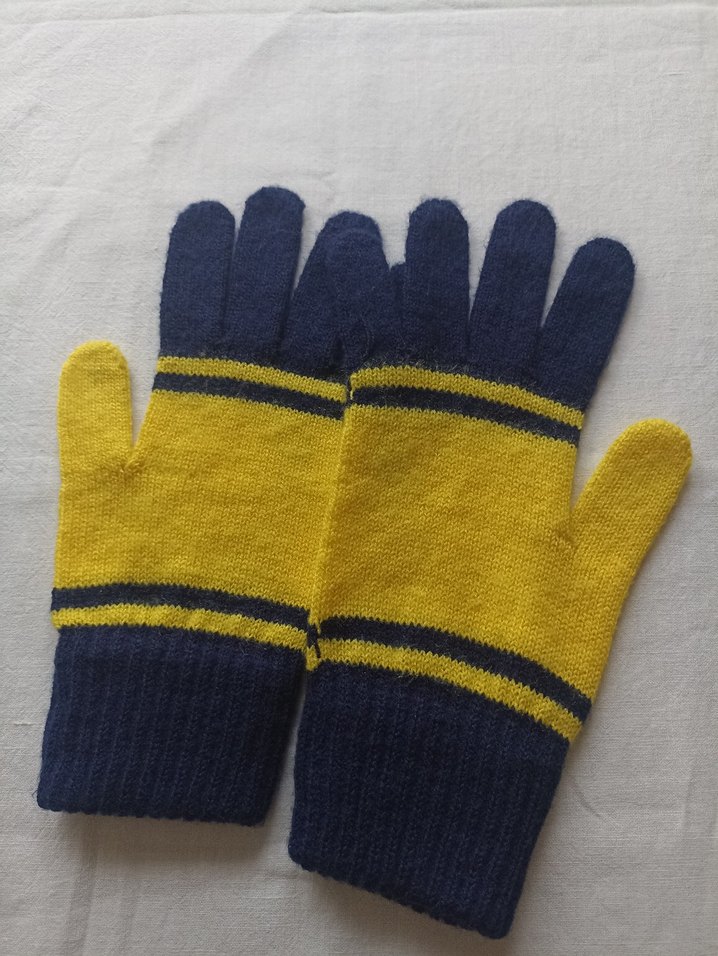 Sarı-lacivert örgü erkek çocuk eldiveni - Görsel 4