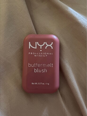 nyx buttermelt allık
