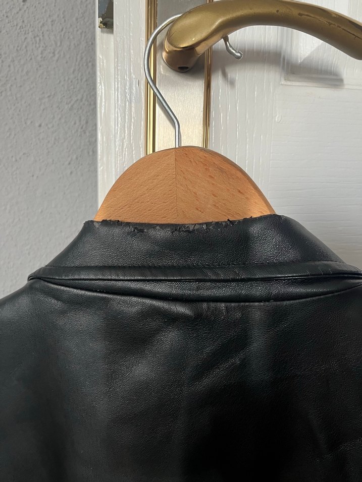 Siyah Parlak Deri Kadın Ceket - Görsel 4