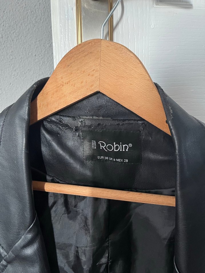 Siyah Parlak Deri Kadın Ceket - Görsel 2