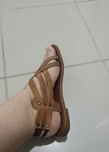 Diğer Taba rengi,37 numara sandalet