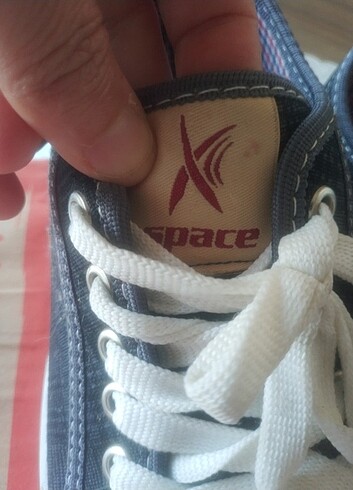 37 Beden siyah Renk Converse 37 numara spor ayakkabı