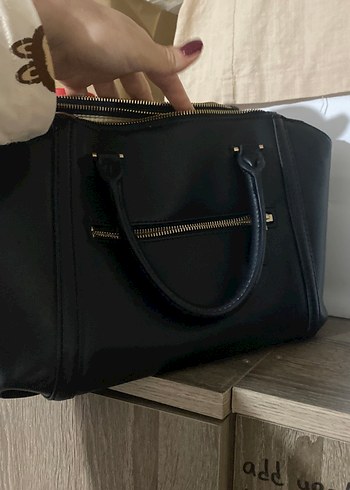 Guess Siyah Deri Tokalı Kadın Çanta - Görsel 4