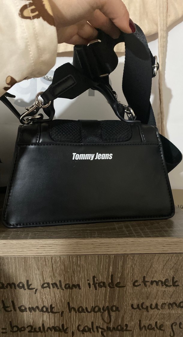 Siyah Deri Tokalı Gotik Kadın Çantası - Görsel 3