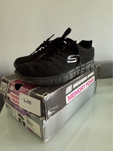 Skechers