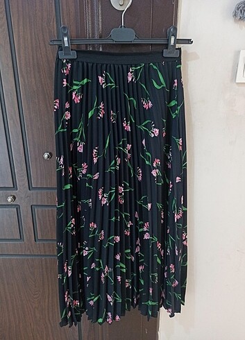 Hm midi boy şifon etek yesyeni 36 38 uyumludur