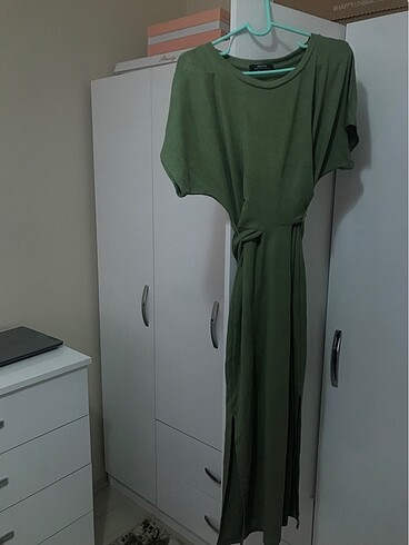 BERSHKA elbise