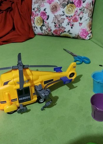 Beden Sarı Oyuncak Helikopter