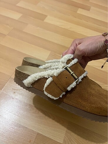 38 Beden Bershka sabo terlik
